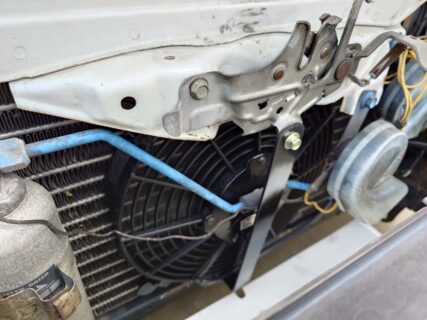 AE86 エアコンコンデンサーファン追加